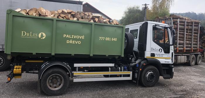 Dodáváme palivové dřevo